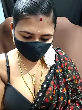 Snapshot of Tamil_Lotus chatting on December 18, 4:55 pm Tamil Lotus online show from December 18, 4:55 pm