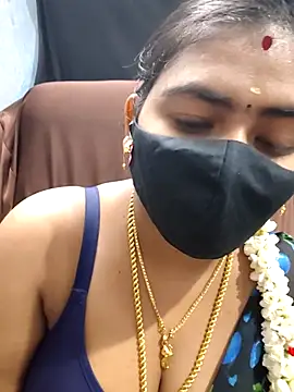 Snapshot of Tamil_Lotus chatting on November 18, 5:38 pm Tamil Lotus online show from November 18, 5:38 pm