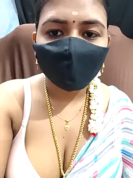 Snapshot of Tamil_Lotus chatting on December 19, 5:15 pm Tamil Lotus online show from December 19, 5:15 pm