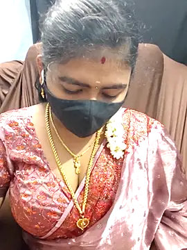 Snapshot of Tamil_Lotus chatting on October 30, 5:21 pm Tamil Lotus online show from October 30, 5:21 pm