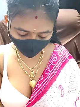 Snapshot of Tamil_Lotus chatting on February 13, 5:24 pm Tamil Lotus online show from February 13, 5:24 pm