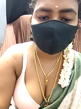 Snapshot of Tamil_Lotus chatting on October 23, 5:33 pm Tamil Lotus online show from October 23, 5:33 pm