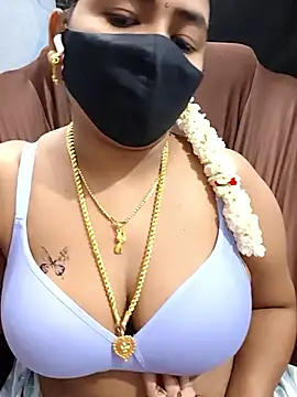 Snapshot of Tamil_Lotus chatting on November 13, 5:39 pm Tamil Lotus online show from November 13, 5:39 pm