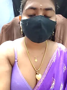 Snapshot of Tamil_Lotus chatting on February 9, 4:38 pm Tamil Lotus online show from February 9, 4:38 pm