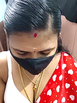 Snapshot of Tamil_Lotus chatting on December 17, 5:07 pm Tamil Lotus online show from December 17, 5:07 pm