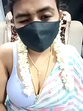 Snapshot of Tamil_Lotus chatting on October 3, 5:36 pm Tamil Lotus online show from October 3, 5:36 pm