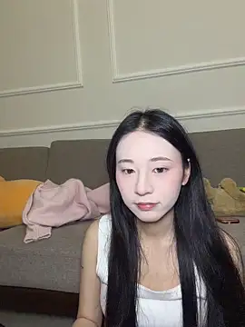 Snapshot of shishi0688 chatting on May 4, 6:11 pm shishi0688 online show from May 4, 6:11 pm