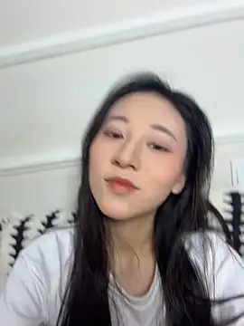 Snapshot of shishi0688 chatting on June 10, 3:57 pm shishi0688 online show from June 10, 3:57 pm
