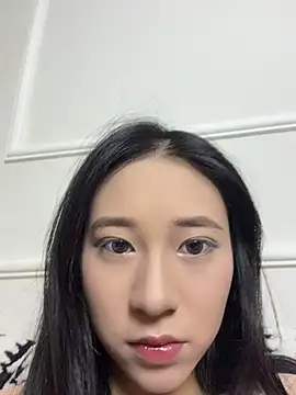 Snapshot of shishi0688 chatting on June 9, 1:12 pm shishi0688 online show from June 9, 1:12 pm