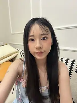 Snapshot of shishi0688 chatting on July 8, 3:24 pm shishi0688 online show from July 8, 3:24 pm