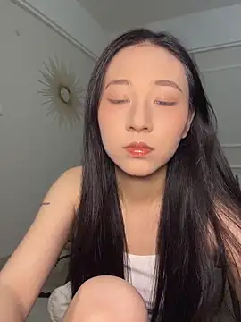 Snapshot of shishi0688 chatting on May 28, 3:51 pm shishi0688 online show from May 28, 3:51 pm