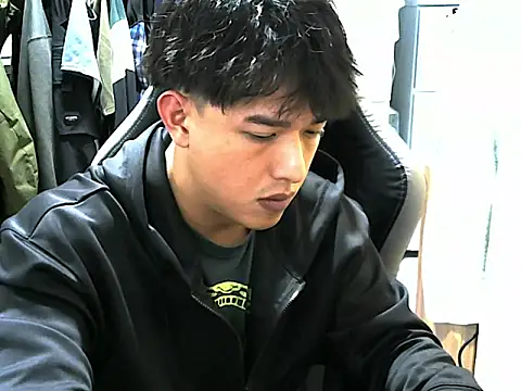 hunterXhan online show from February 9, 1:53 pm