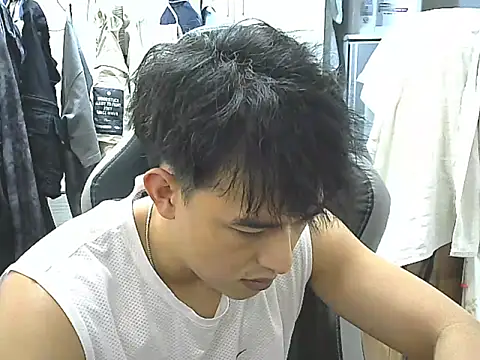 hunterXhan online show from November 11, 1:39 pm