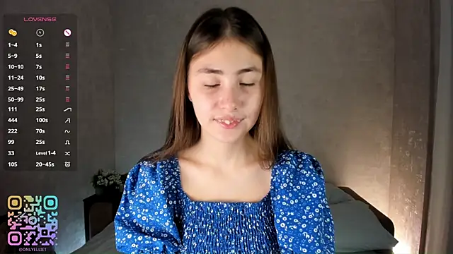 LynetteDanley online show from October 19, 4:54 pm