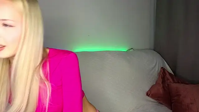  Cutiefull Lion  online show from May 5, 4:48 am
