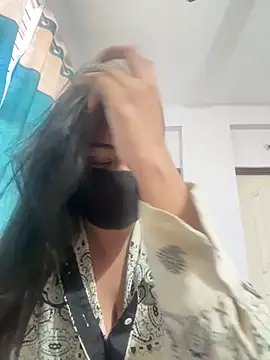 Snapshot of Theindian_Barbie chatting on December 18, 8:08 am Theindian Barbie online show from December 18, 8:08 am