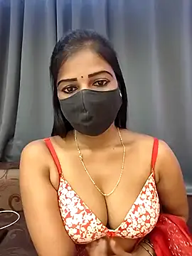 Misss-julli online show from October 31, 7:16 am