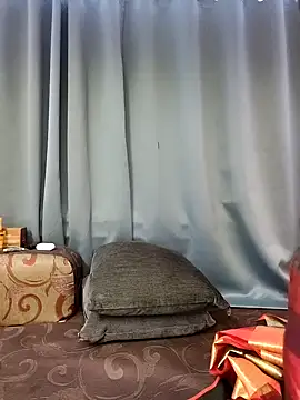 Misss-julli online show from November 27, 5:41 am