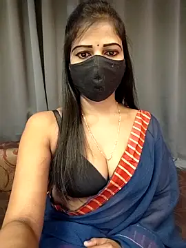 Misss-julli online show from December 17, 3:00 am