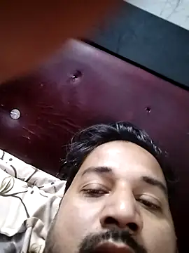 Snapshot of sumit_19 chatting on December 22, 5:46 pm sumit 19 online show from December 22, 5:46 pm