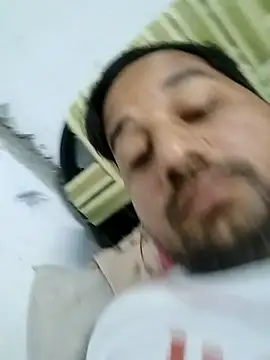 Snapshot of sumit_19 chatting on December 16, 5:17 pm sumit 19 online show from December 16, 5:17 pm