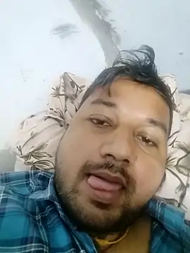 Snapshot of sumit_19 chatting on November 2, 12:15 am sumit 19 online show from November 2, 12:15 am