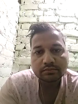 Snapshot of sumit_19 chatting on October 27, 8:32 pm sumit 19 online show from October 27, 8:32 pm