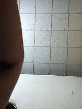 Snapshot of Samia_102 chatting on May 21, 2:36 pm Samia 102 online show from May 21, 2:36 pm