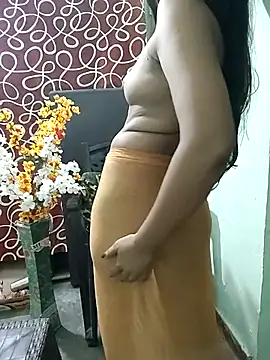 Snapshot of Vaani_Actress chatting on October 16, 2:42 am Vaani Actress online show from October 16, 2:42 am