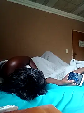 easybutjust online show from December 22, 6:46 am