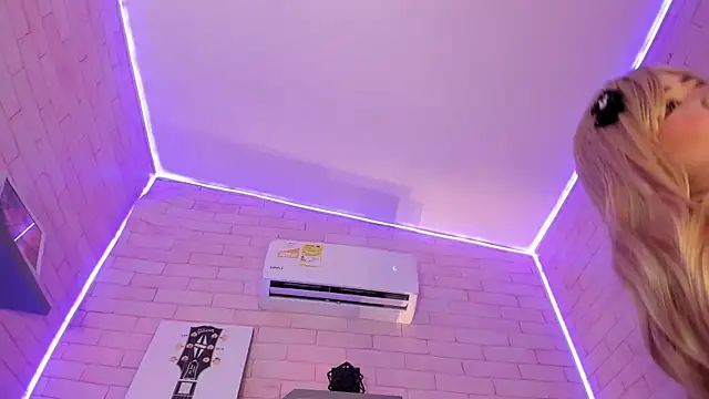 EllyMiller online show from February 11, 3:17 am