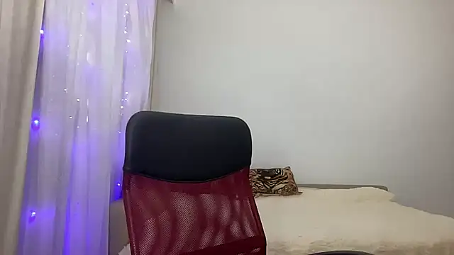 Snapshot of Maria_Anna_mm chatting on October 6, 5:13 pm Maria Anna mm online show from October 6, 5:13 pm