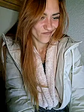 Snapshot of SlimBellaa chatting on September 26, 9:10 pm SlimBellaa online show from September 26, 9:10 pm