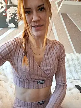 SlimBellaa online show from January 7, 2:00 pm