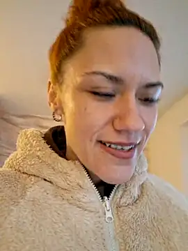 SlimBellaa online show from February 19, 4:15 pm