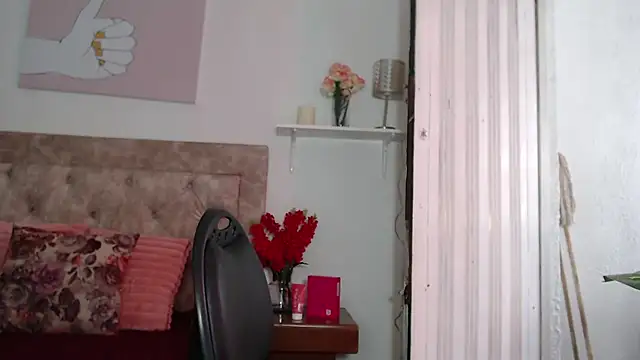 Snapshot of Noapino chatting on July 1, 7:58 pm Noapino online show from July 1, 7:58 pm