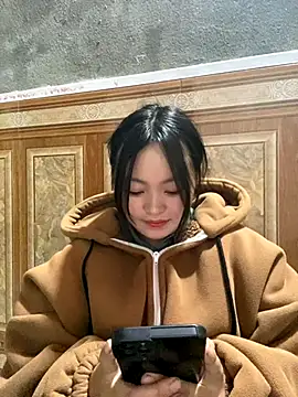 Julia-Elsa online show from November 1, 7:13 am