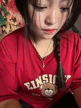 Julia-Elsa online show from November 15, 5:55 am