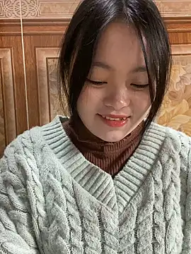 Julia-Elsa online show from November 4, 4:05 am