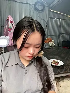 Julia-Elsa online show from November 3, 6:07 am