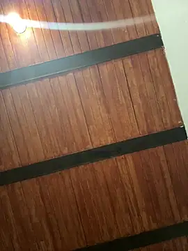 LiaCollings online show from April 7, 11:45 am