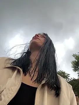 Snapshot of LiaCollings chatting on November 4, 8:56 pm LiaCollings online show from November 4, 8:56 pm