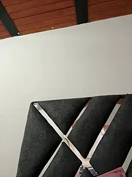 LiaCollings online show from April 15, 11:27 am