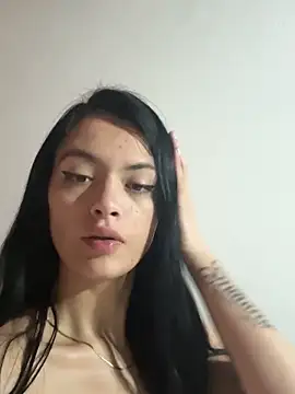 LiaCollings online show from February 13, 11:10 am