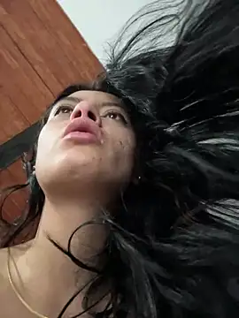 LiaCollings online show from March 11, 11:15 am