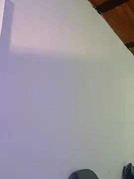 Snapshot of LiaCollings chatting on September 17, 11:45 am LiaCollings online show from September 17, 11:45 am