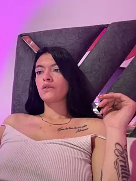 Snapshot of LiaCollings chatting on November 20, 11:55 am LiaCollings online show from November 20, 11:55 am