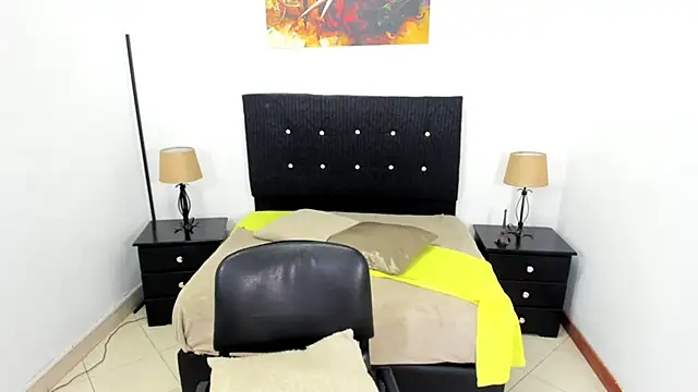 Snapshot of maikol_monstercock chatting on September 14, 4:13 am maikol monstercock online show from September 14, 4:13 am