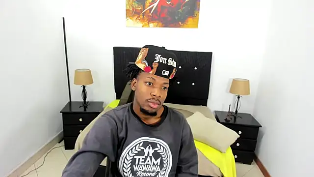 Snapshot of maikol_monstercock chatting on September 13, 4:56 am maikol monstercock online show from September 13, 4:56 am