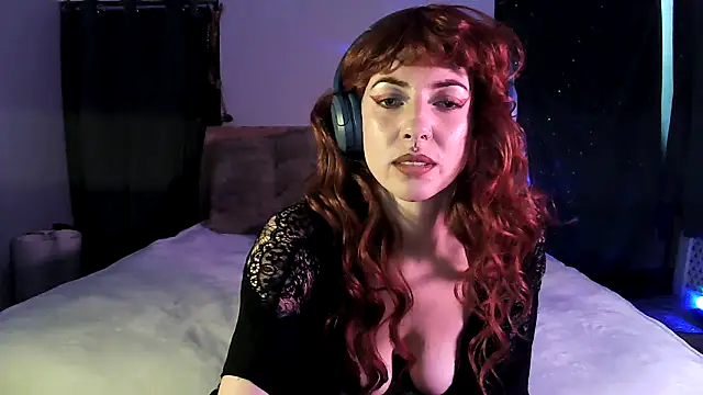 Snapshot of Sirenlucy chatting on October 16, 4:15 pm Sirenlucy online show from October 16, 4:15 pm